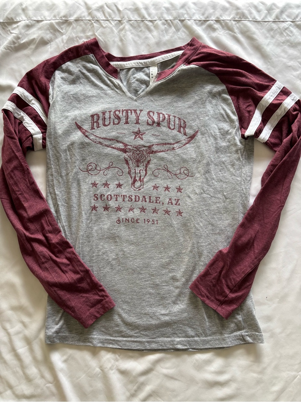 Rusty Spur Women's Gray and Maroon Long-Sleeve Jersey Top